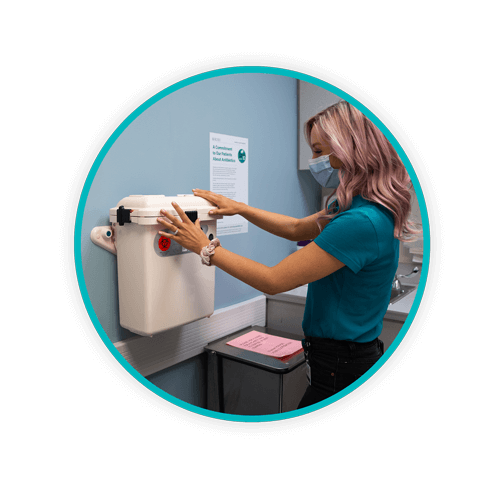 Circle container close LR